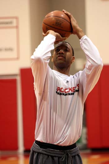 不敌科芒 不敌科芒